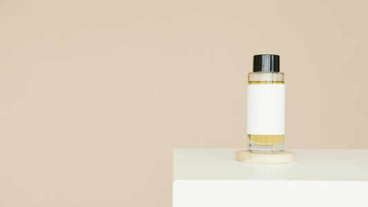 Harnessing the Therapeutic Power of Essential Oils in Haircare